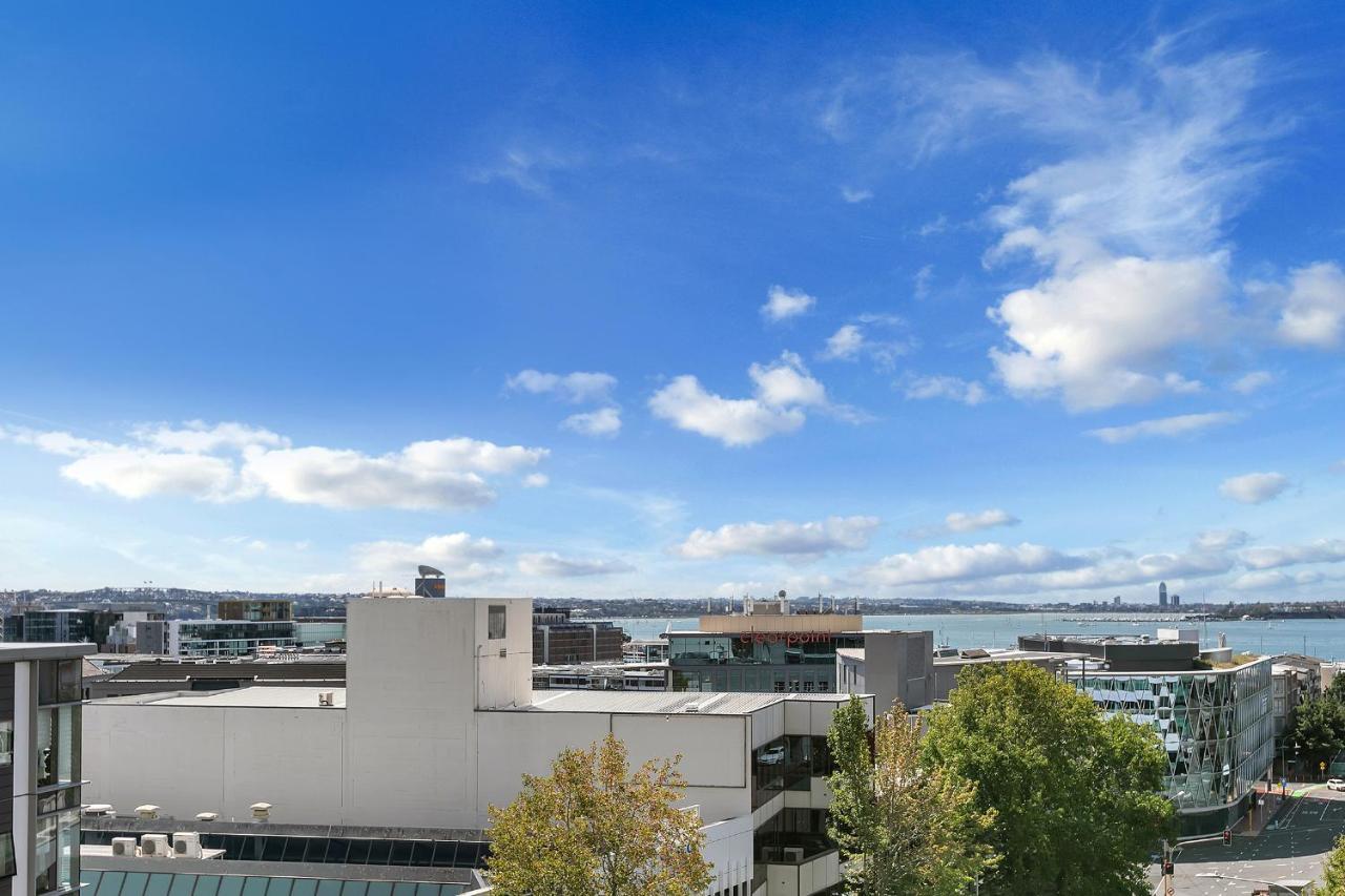 Your Family Getaway - Rooftop Spa & Pool! Auckland Exterior photo